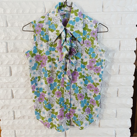 lady margaret Tops - Vintage Floral Top